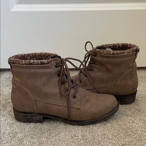 SPORTO Leslie Ankle Boots